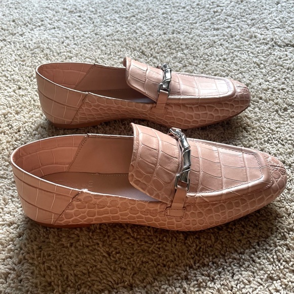 Vince Camuto Perenna Loafers - Picture 3 of 9